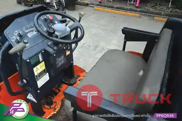 ขายรถบดหน้าเหล็ก-หลังยาง HITACHI ZC35C เทียบเท่า SAKAI TW352-1 เอวอ่อน ชั่วโมงน้อย มือสองสภาพดี นำเข้าจากญี่ปุ่น โดย P&P Pro