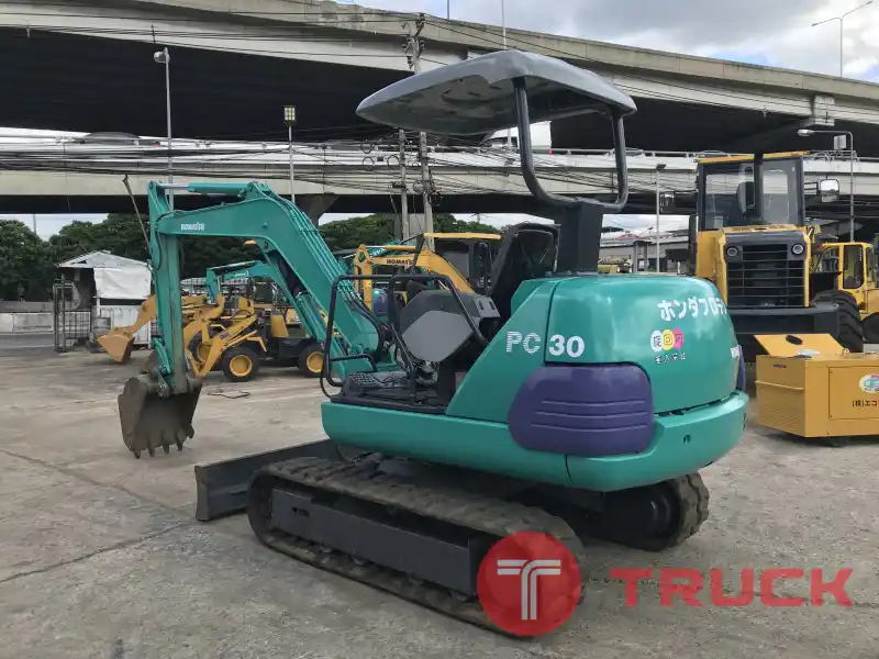 รถขุด KOMATSU PC30-7 ใช้งานมาน้อย สอบถามที่คุณครีม 0658844400 รถขุด KOMATSU PC30-7 ใช้งานมาน้อย สอบถามที่คุณครีม 0658844400
