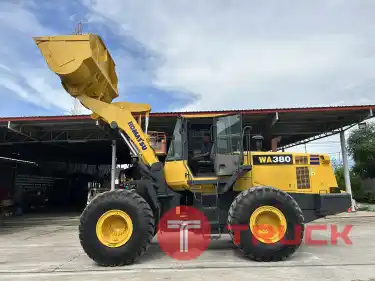รถตักล้อยาง KOMATSU รุ่น WA380-6 บุ้งกี๋ 3.3 คิว รถเก่านอกนำเข้า ติดต่อ Line jiraroj2909
