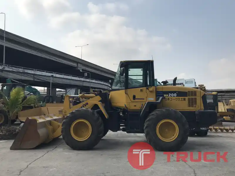 รถตัก KOMATSU WA200-6 พร้อมใช้งาน สอบถามที่คุณครีม 0658844400 รถตัก KOMATSU WA200-6 พร้อมใช้งาน สอบถามที่คุณครีม 0658844400