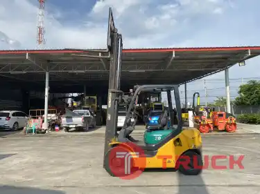 รถฟอร์คลิฟท์ KOMATSU รุ่น FD20T-16 ขนาด 2 ตัน ยกสูง 3เมตร ติดต่อ Line jiraroj2909