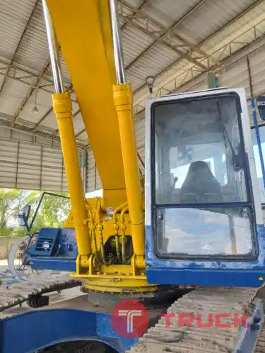 ขายรถแม็คโคร KOMATSU PC200-5 เครื่องเดิม ปั๊มเดิม พร้อมใช้งาน