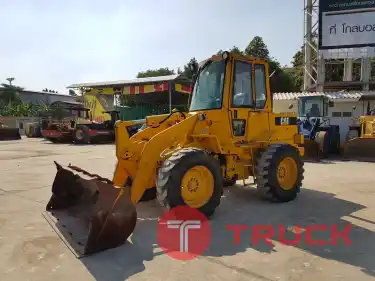 ขายรถตักล้อยาง ยี่ห้อ CATERPILLAR 910E บุ้งกี๋ 1.3 คิว นำเข้าจากอเมริกาแท้ ไม่เคยใช้งานในไทยขาย
