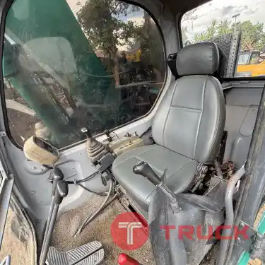 รถแบคโฮ KOBELCO SK135SR YY01