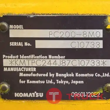 รถแบคโฮ KOMATSU PC200-8M0