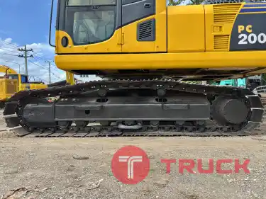 รถแบคโฮ KOMATSU PC200-8M0