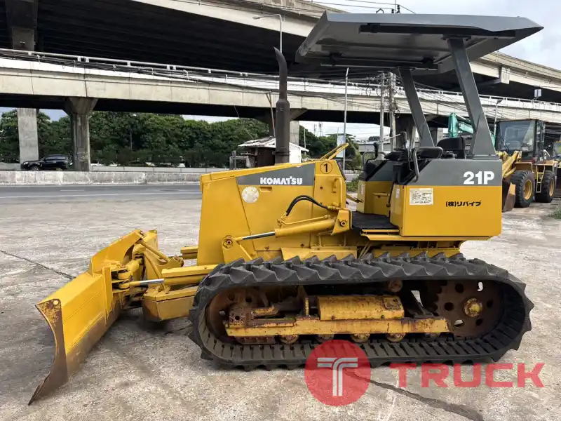 รถแทรคเตอร์ KOMATSU D21P-7E ใบมีดปรับ 6 ทิศทาง มาใหม่ สอบถามที่คุณครีม 0658844400