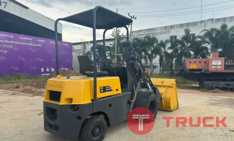 รถตัก KOMATSU SD10 มาใหม่ พร้อมใช้งาน สอบถามที่คุณครีม 0658844400 รถตัก KOMATSU SD10 มาใหม่ พร้อมใช้งาน สอบถามที่คุณครีม 0658844400