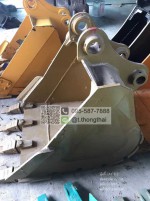 บุ้งกี๋ CAT 320 กว้าง 80 สลัก 63 MM อาร์ม 22 CM
