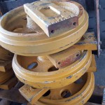 ล้อนำรุ่น KOMATSU PC 40-7 สนใจติดต่อ คุณนิว 095-5877888
