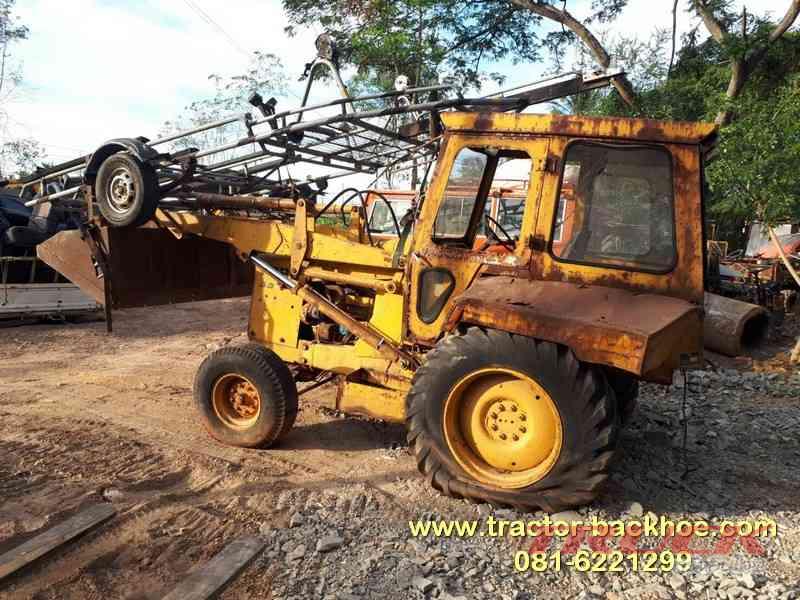 ขายตามสภาพ รถตักหน้าขุดหลัง Ford รุ่น f550 พร้อม ชุดแขนบุ้งกี๋ บูมอาร์มขุดหลัง เครื่องเปิดฝาครอบวาล์วมา แยกอุปกรณ์มา