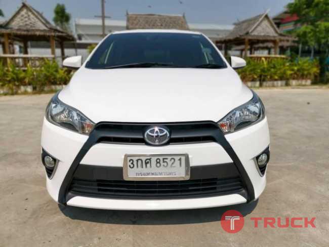 ขายรถ โตโยต้า ยารีสTOYOTA YARIS ECO สีขาว เกียร์ออโต้