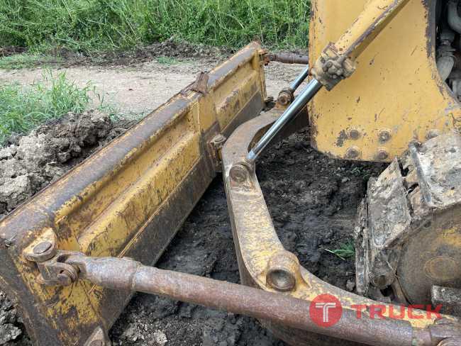 ขาย 185000 รถแทรคเตอร์ KOMATSU D40-1 ขาย 185000 รถแทรคเตอร์ KOMATSU D40-1