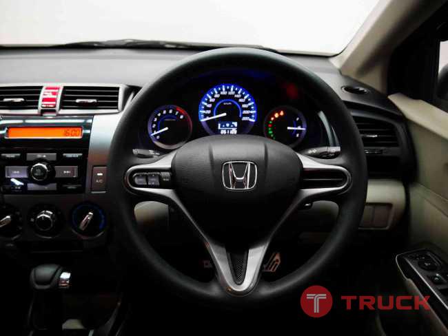 ขายรถหรู HONDA CITY สีเทาดำ ปี2013 ราคาถูกสุดคุ้ม ห้ามพลาด ขายขาดทุน