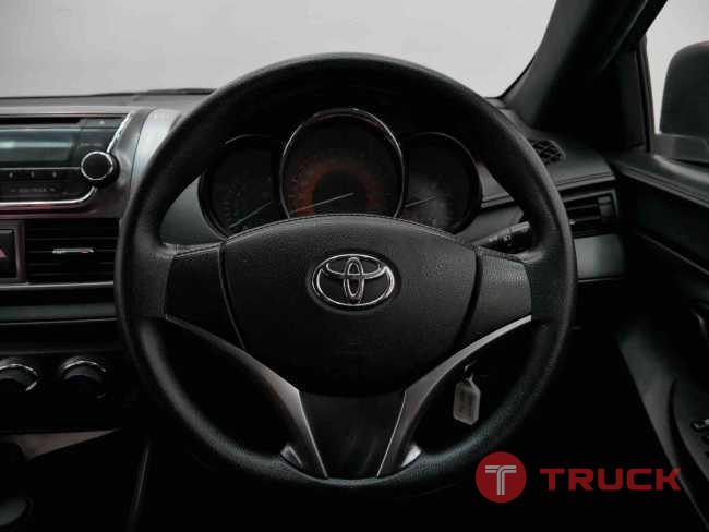 ขายรถ TOYOTA YARIS สีขาว เกียร์AT ปี2015 รถสวยคุณภาพดีเยี่ยม ราคาพิเศษสุดคุ้ม ห้ามพลาด
