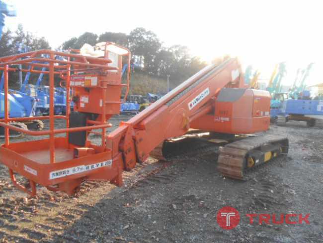รถกระเช้า (ทำงานได้ 11.7เมตร) HITACHI รุ่น: HX99B ซีเรียล: HCM1M300J00001424 ปี: 2008 ชั่วโมง: 8008