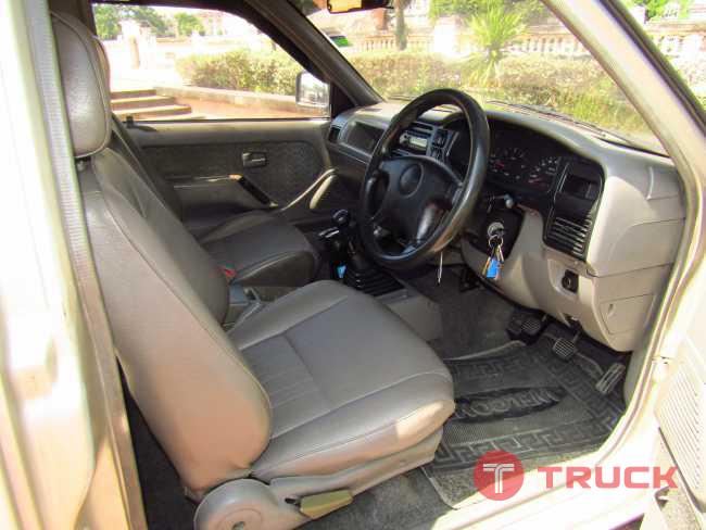 Isuzu Dragon Eyes SPACE CAB 2.5 SLX Pickup MT 1997 Isuzu Dragon Eyes SPACE CAB 2.5 SLX Pickup MT 1997
