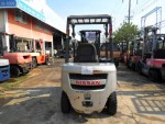 ขาย รถยก (ฟอร์คลิฟท์) ยี่ห้อ Nissan รุ่น EBT-P1F2 ปี 2013 เครื่องยนต์เบนซิน ขนาด 2.5 ตัน เสาสูง 3 เมตร เกียร์ออโ้ต้ สภาพสวยเดิม ๆ รถนำเข้าจากญี่ปุ่น ราคาไม่แพง