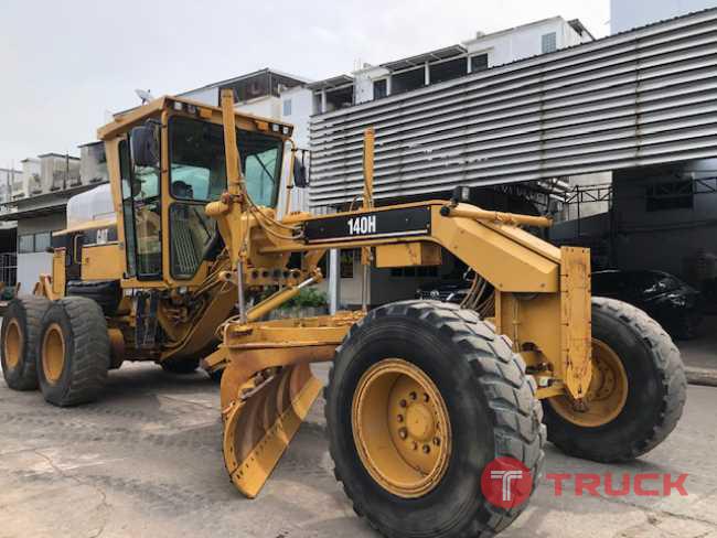 รถเกรด Cat140H-APM ปี 2006 พร้อมริปเปอร์ท้าย สภาพดี น้องใหม่ พร้อมใช้งาน รถเกรด Cat140H-APM ปี 2006 พร้อมริปเปอร์ท้าย สภาพดี น้องใหม่ พร้อมใช้งาน