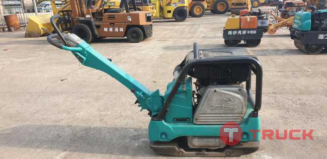 รถตบดิน เพลต Mikasa MVH306 จากญี่ปุ่น โทร 086-0044333 065-8844400 089-0080077 089-0050007 www.nmc99.com