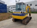 Komatsu PC40-6 จากญี่ปุ่น สภาพพร้อมใช้งาน มีหัวเก๋ง ราคาสบายกระเป๋า สนใจติดต่อสอบถามเพิ่มเติม Tel.089-005-0007 065-884-4400 086-0044-333 089-008-0077 www.nmc99.com