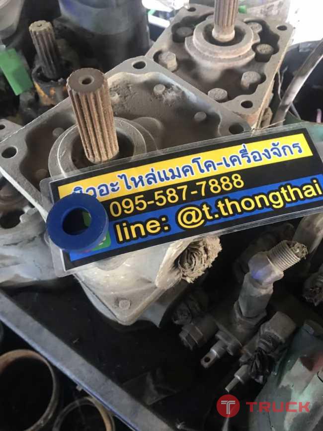 ปั๊มไฮดรอลิค 10 HT ราคา 10000 บาท สนใจติดต่อ คุณนิว โทร 095-5877888