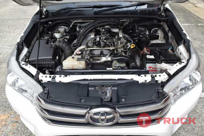 Toyota Hilux Revo 2.8 (2016) SINGLE J Plus Pickup MT