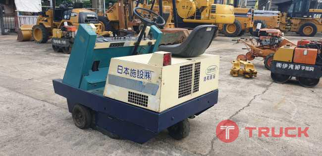 รถกวาดถนน Komatsu SWEEPER จากญี่ปุ่น โทร 086-0044333 065-8844400 089-0080077 089-0050007 www.nmc99.com รถกวาดถนน Komatsu SWEEPER จากญี่ปุ่น โทร 086-0044333 065-8844400 089-0080077 089-0050007 www.nmc99.com