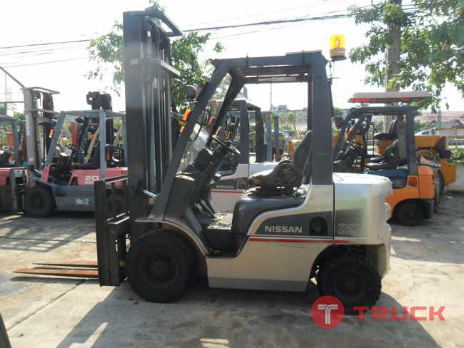 ขาย รถยก (ฟอร์คลิฟท์) ยี่ห้อ นิสสัน รุ่น KDN-Y1F2 ปี 2007 เครื่องยนต์ ดีเซล ขนาด 2 ตัน เสาสูง 4 เมตร เกียร์ ออโ้ต้ สภาพสวย รถนำเข้าจากญี่ปุ่น ราคาไม่แพง