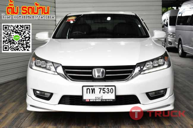 HONDA ACCORD 2.4TECH i-VTEC AT ปี2014 สีขาว