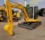 KOMATSU รุ่น PC40 MR-1 มีตู้เก๋ง