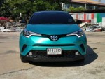 ขายรถหรู TOYOTA C-HR 1.8 HYBRID HI สีเขียว เกียร์ออโต้ ปี 2019 ราคาพิเศษสุดคุ้ม