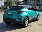 ขายรถหรู TOYOTA C-HR 1.8 HYBRID HI สีเขียว เกียร์ออโต้ ปี 2019 ราคาพิเศษสุดคุ้ม
