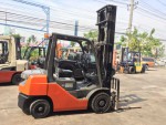 ขายฟอร์คลิฟท์มือสอง ยี่ห้อ Toyota รุ่น 02-8FDF25 เครื่องยนต์ดีเซล เกียร์ออโต้ ขนาด 2.5 ตัน เสาสูง 5 เมตร สภาพสวย รถนำเข้าจากญี่ปุ่น ราคาไม่แพง