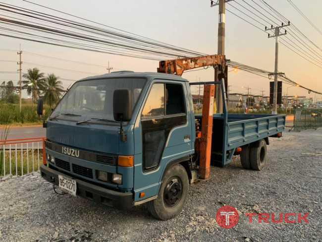 ISUZU NPR110 ยาว5เมตร เครน2.5ตัน4ปอก โทร 083-076-8543 กัน
