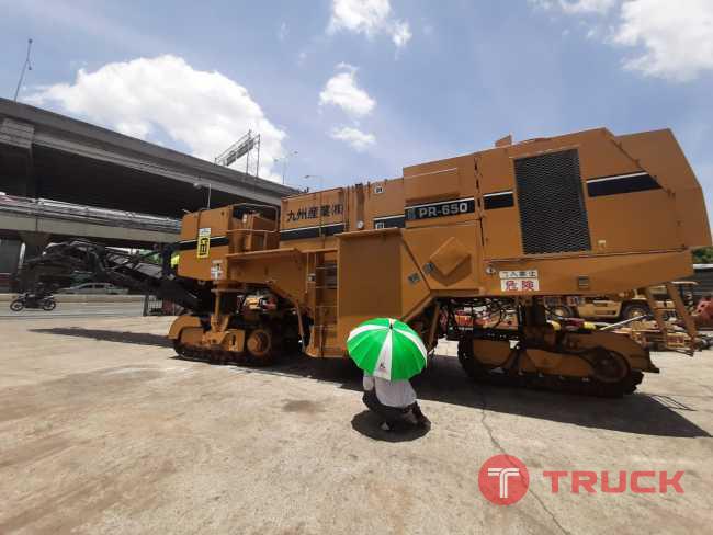 รถขุดถนน รุ่น PR-650 จากญี่ปุ่น โทร 086-0044333 065-8844400 089-0080077 089-0050007 www.nmc99.com รถขุดถนน รุ่น PR-650 จากญี่ปุ่น โทร 086-0044333 065-8844400 089-0080077 089-0050007 www.nmc99.com