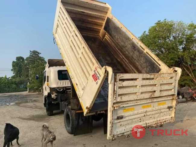 ISUZU FRR 210 ปี59 ดั้ม โทร 092-4306452(นพ) ISUZU FRR 210 ปี59 ดั้ม โทร 092-4306452(นพ)