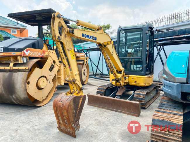 Komatsu PC30MR รุ่น2 นำเข้าจากญี่ปุ่น โทร 0806565422 หนิง