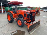 มาแล้วจ้ารถไถคูโบต้ารุ่น L4018 ใบดันดินหน้า ผาน 1 ตัว ดาวน 20000 บาท สนใจโทรเลยจ้า 0890111624 เฮียเลี้ยงจ้า สอบถาม หรือสามารถมาดูที่ร้านเราได้จ้า สนใจสามารถมาดูมาลองขับให้เต็มที่ไม่ซื้อไม่เป็นไรมีลานปูนเท่าสนามบอลให้ลองขับทุกคัน