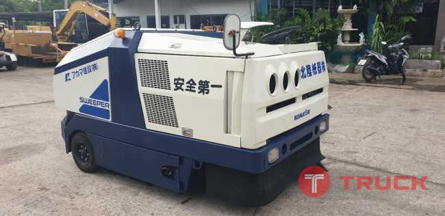 รถกวาดถนน Komatsu SWEEPER จากญี่ปุ่น โทร 086-0044333 065-8844400 089-0080077 089-0050007 www.nmc99.com