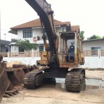 KOMATSU PC 200-2 เก่าใน สนใจติดต่อ คุณนิว โทร 095-5877888