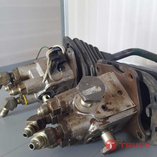 คอลโทรลมือโยก PC 30-8
