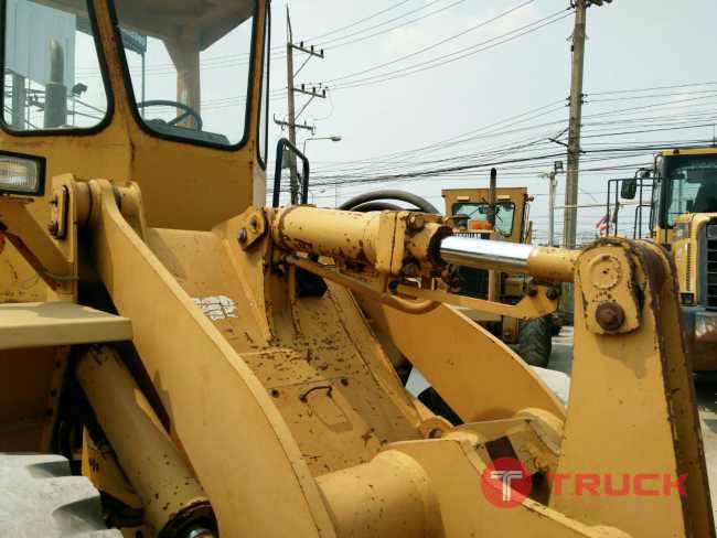 ขายรถตักล้อยาง ยี่ห้อ KOMATSU WA180-1 บุ้งกี๋ 1.8 คิว นำเข้าจากนอกแท้ 100 เปอร์เซ็นต์ ไม่เคยใช้งานในไทย