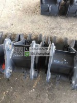 บุ้งกี๋ PC 20-30 กว้าง 25 CM 2 ฟัน