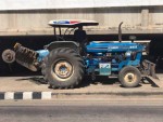 ขออนุญาติขายรถไถFORD โทร095-317-9137
