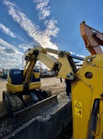 รถตักล้อยาง KOMATSU PC20UU-5 ปี2015