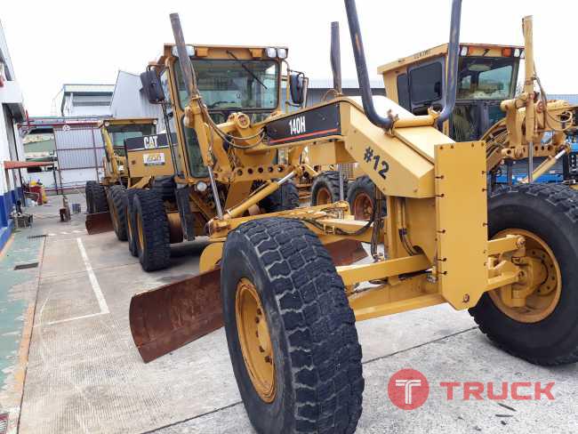 รถเกรด CAT 140H APM01235