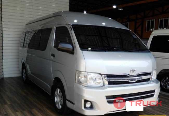 Toyota Hiace 2.5 COMMUTER D4D Van MT 2013