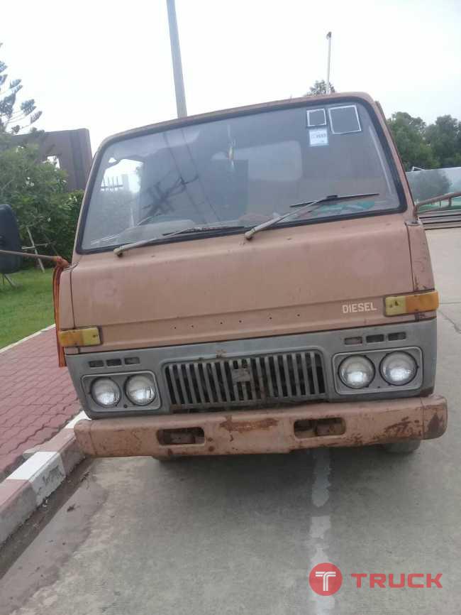 รถบรรทุกน้ำ 6 ล้อ Daihatsu