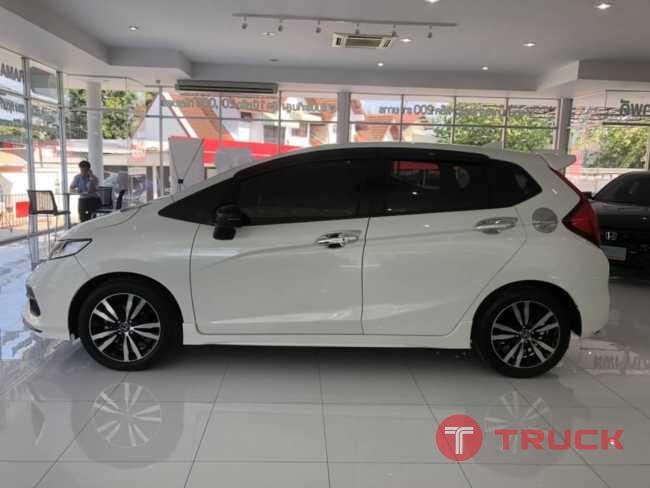 ขายรถ HONDA JAZZ สีขาว ปี2019 สภาพมือหนึ่งราคาพิเศษ ตอนนี้เท่านั้น ห้ามพลาด